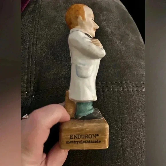 Abbott Pharmaceutical Internist Doctor figurine circa 1972 China Glass EUC - Picture 6 of 7
